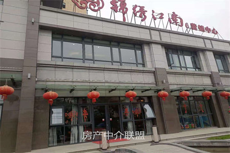 南城区园博御园3室2厅2卫118m2毛坯房